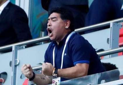 外媒：球王马拉多纳再次入院 心理健康出现问题