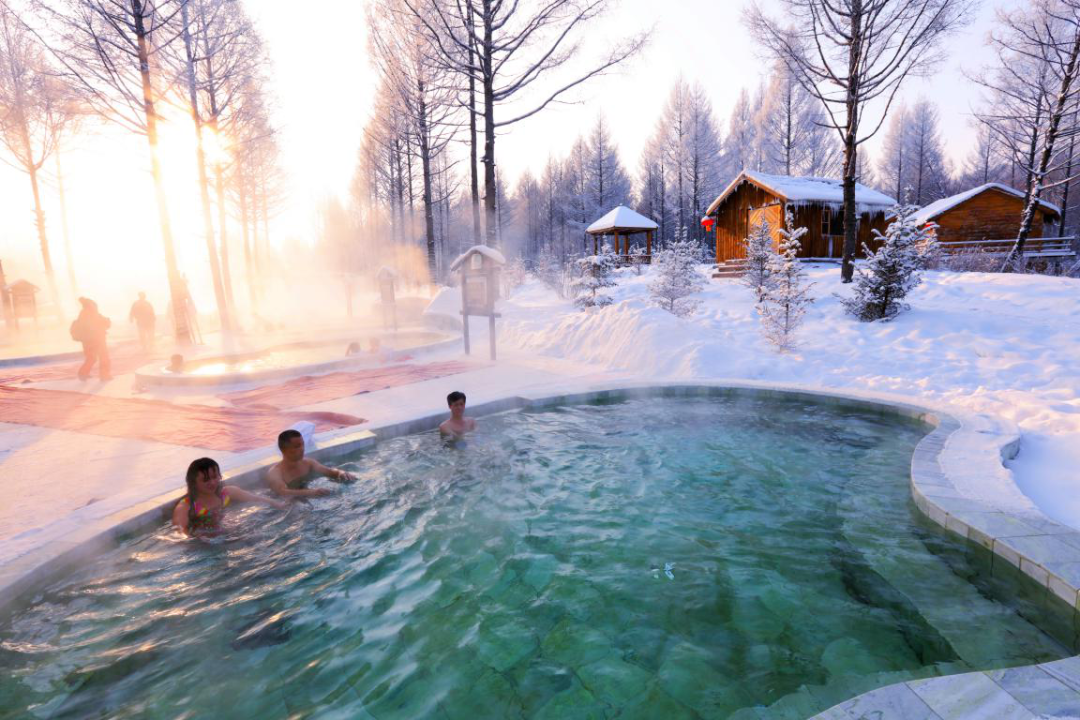 "从"滑雪圣地"亚布力到伊春"森林王国"龙江冰雪季正式开启北国好风光