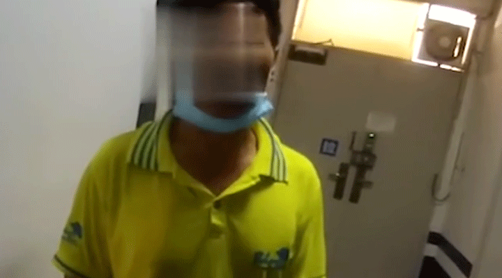 奇葩！男子因不满房东监控对着自己房门 夜砸10个警方监控泄愤