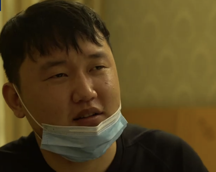 “大连小伙”再进隔离区：打败我的不是天真，是天真热！