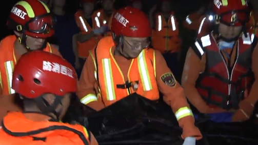 英雄一直都在，只是换了个地方去战斗！