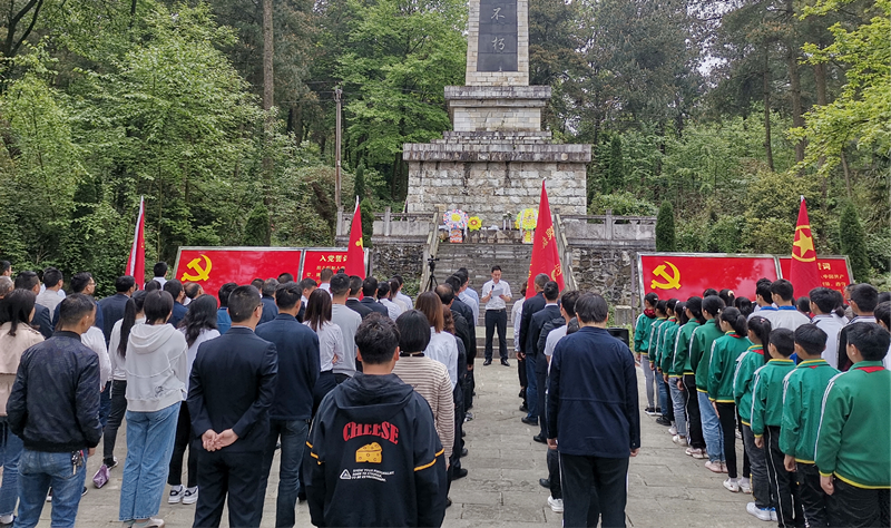 息烽县温泉镇推进党史学习教育走深走实走心