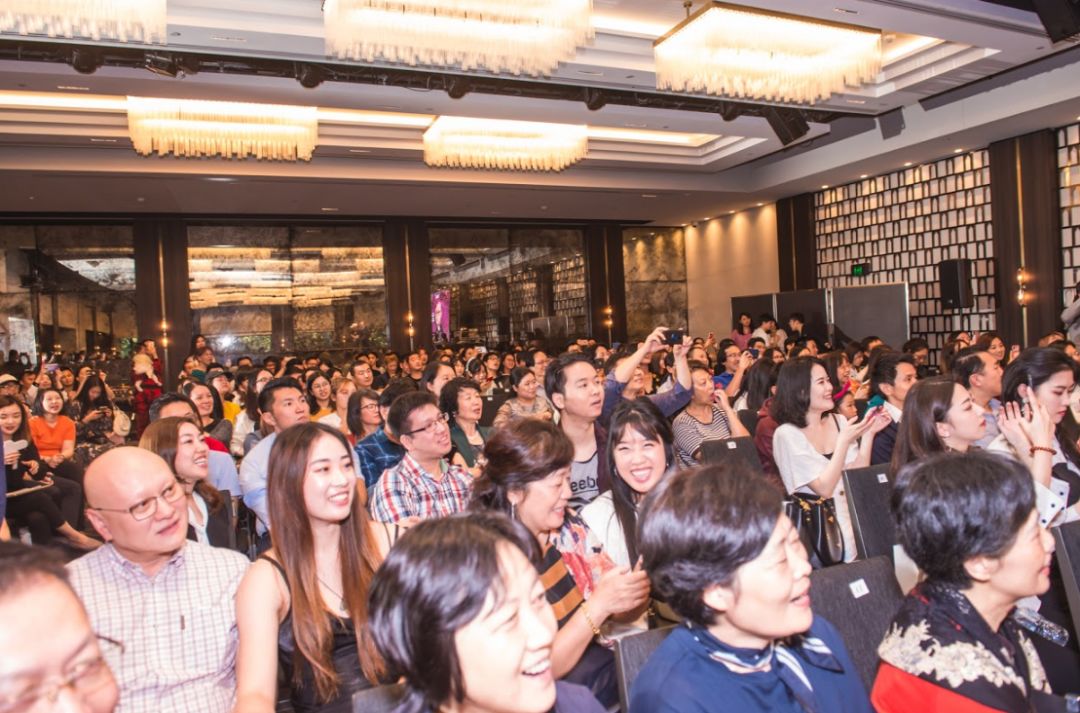 %name 【牵手成功视频版】“国民月老”孟非澳大利亚三度打卡！这次热闹了....