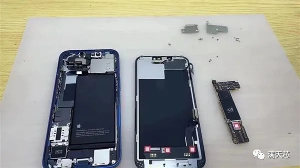 干货 | iPhone13最新拆解，绞尽脑汁给电池腾空间（附苹果核心供应商名单）的图1