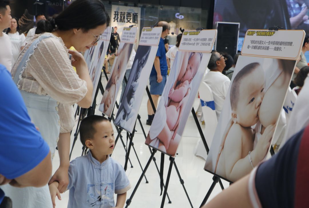 鳳凰婦產助力2019世界母乳餵養周「哺乳快閃」，倡導母乳餵養！ 親子 第5張