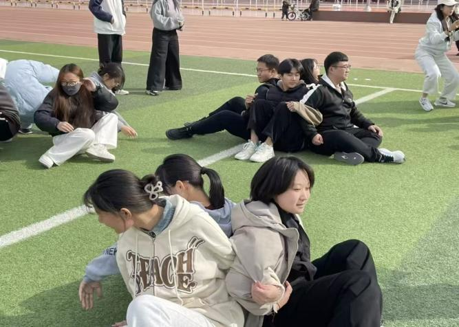 “趣”动逐风，“育”梦同行    教育学院趣味运动会圆满落幕！