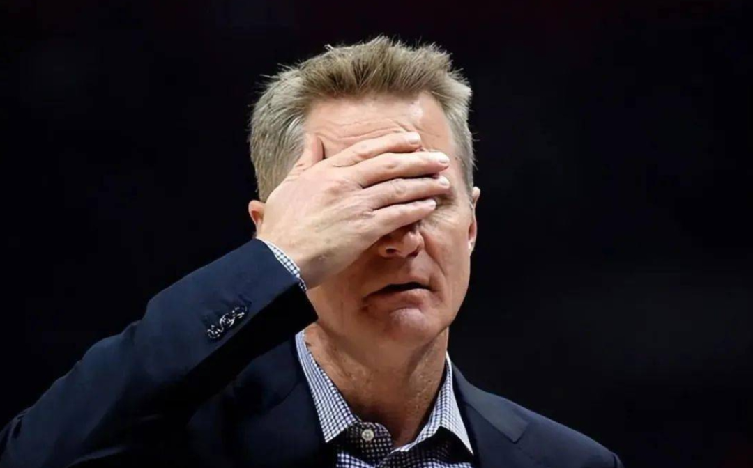 科尔大发雷霆勇士5战全败责任推给球员没库里只能打烂球