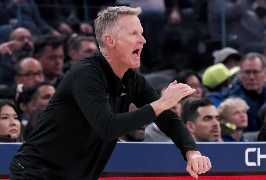 科尔大发雷霆勇士5战全败责任推给球员没库里只能打烂球