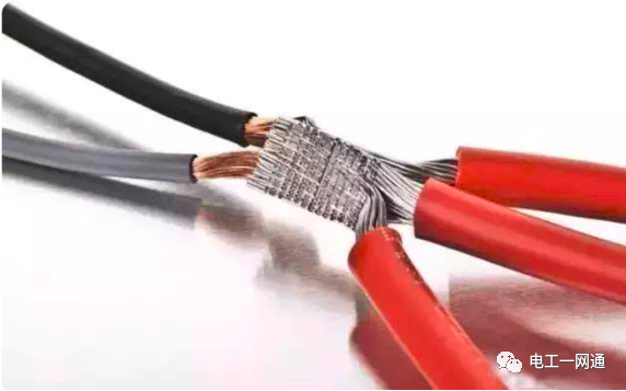 为什么铜线和铝线不能直接连接？90%的电工老师傅都不知道！的图2