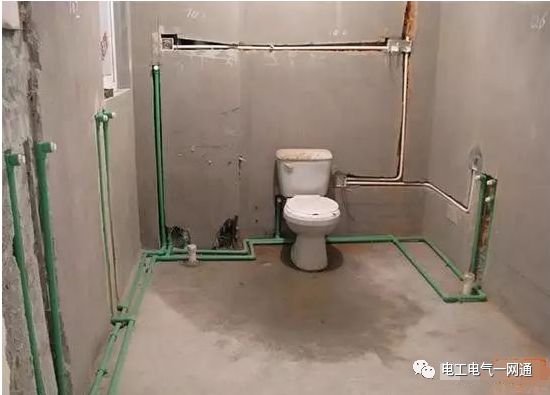 卫生间冷热水管的安装 我们需要注意些啥？的图3