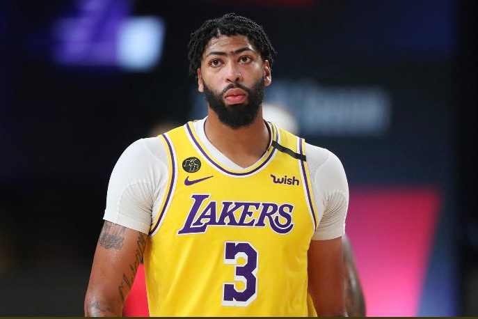 戴维斯伤缺三周，将随湖人前往明尼苏达