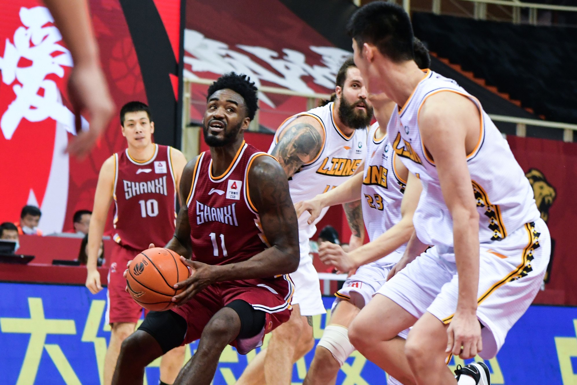 CBA战报：孙铭徽缺阵 任骏威28+6 山西力克广厦结束3连败