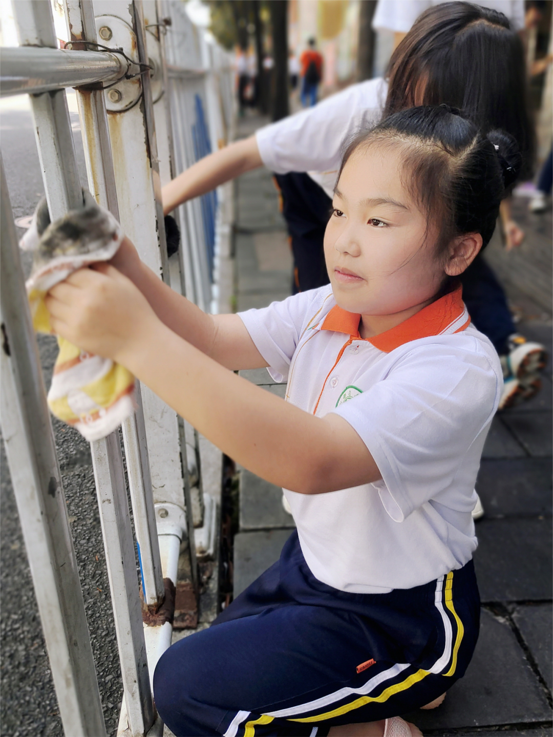 都匀六小:文明之风溢校园 和谐文明谱新篇