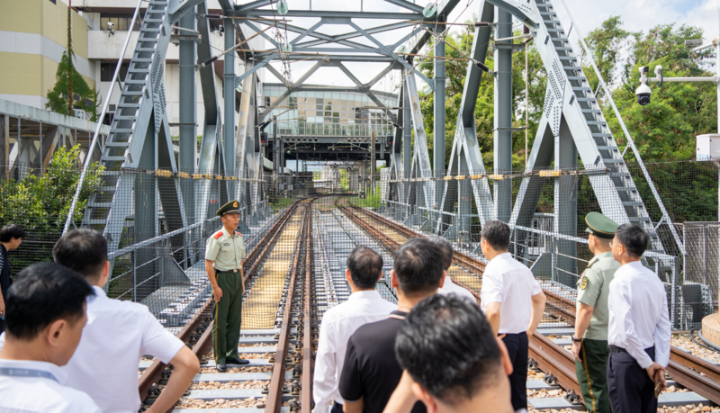 转发 | 沉浸式感悟百年口岸精神，深圳口岸文化嘉年华活动举行