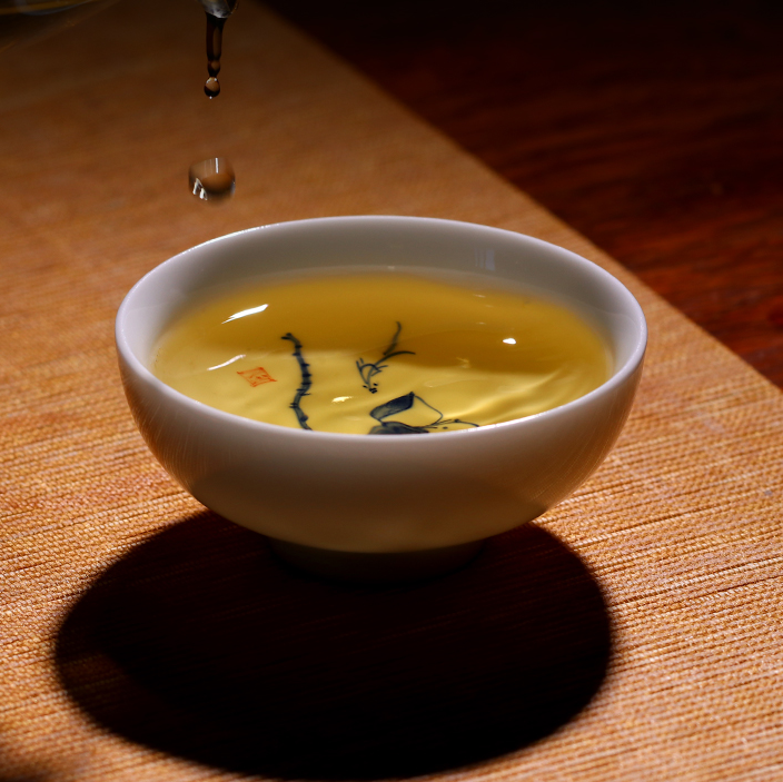 喝普洱生茶好还是喝普洱熟茶好？记得做笔记哦