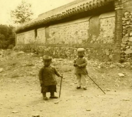 113年前，一位英国女摄影师在上海拍下的照片，竟是无数女孩的噩梦（组图） - 11