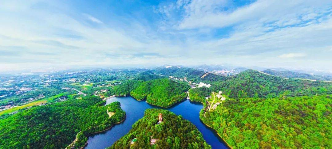 图片源于网络长株潭绿心中央公园位于长株潭三市中心,总面积602平方