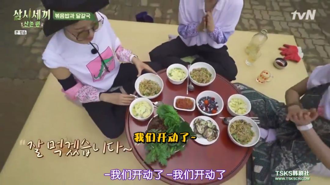 豆瓣9.3，“贵妇姐姐”在山沟里的变形记太好看了