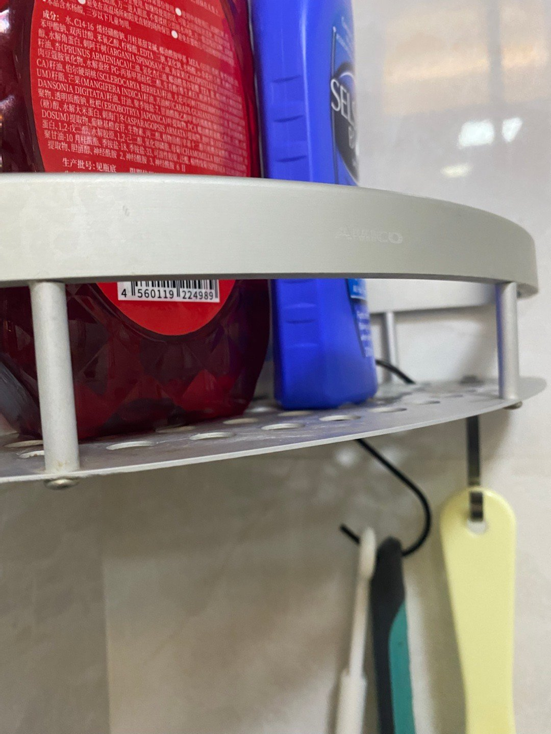 医用凡士林敷料怎么用6岁女童在小区摸了下竹子，手掌被扎了200根刺！孩子的妈妈用各种“偏方”拔刺：醋泡、用瓶子吸、针挑、胶布粘……手掌差点报废_https://www.jmylbn.com_新闻资讯_第13张