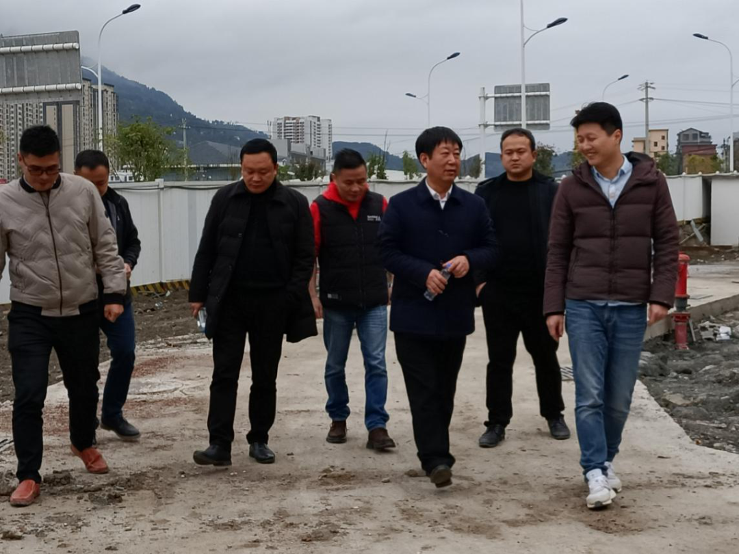 銅仁城投集團及交旅投集團領(lǐng)導調研石阡泉都 礦泉水項目
