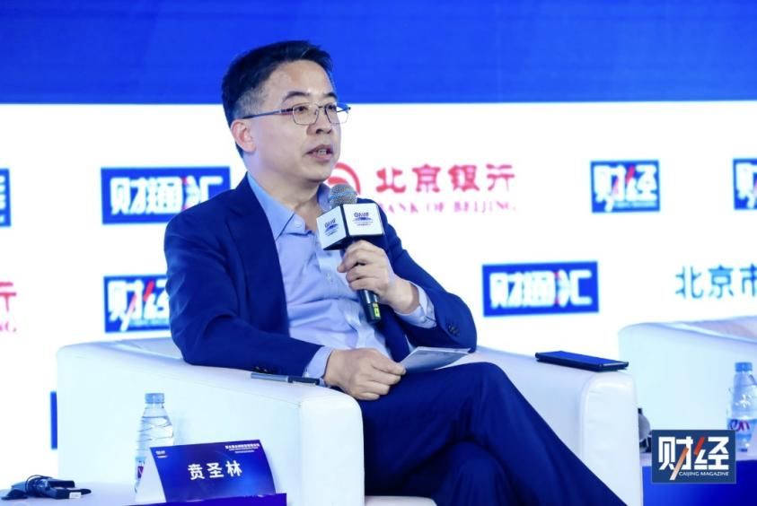 驶入“无形经济”，银行业数字化转型更需“润物细无声”