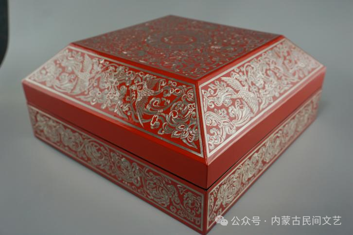 内蒙古作品《母亲河·岸边的喜悦》入围第十七届中国民间文艺山花奖·优秀民间工艺美术 第201张