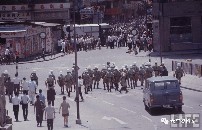 1967年香港民眾舉行反港英殖民地政府的遊行 看看當年港英當局是怎麼應對的 老車資料庫 微文庫