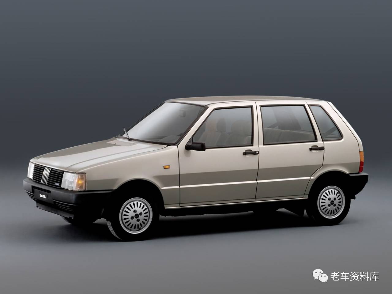 上世紀90年代在中國當紅的義大利家庭車 老車資料庫 微文庫