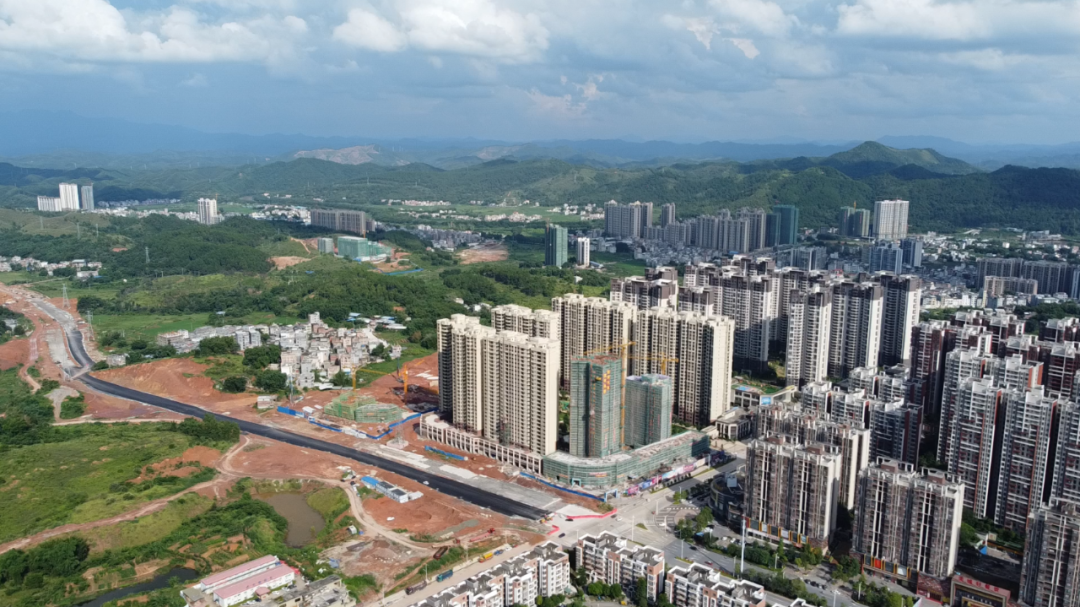 荣耀封顶御鉴不凡丨怀集清华园15幢喜封金顶精致生活美好可见