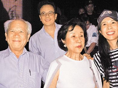 全裸拍写真，还撩倒过周星驰，48岁的她性感炸了！（组图） - 7