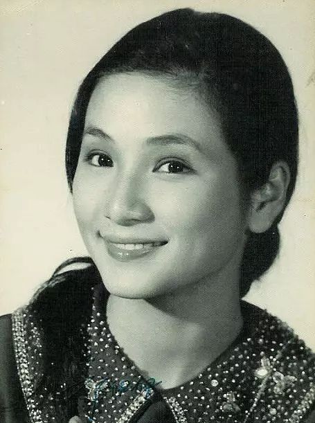 美过AB艳过范冰冰，可她却甘愿当生育机器........（组图） - 35