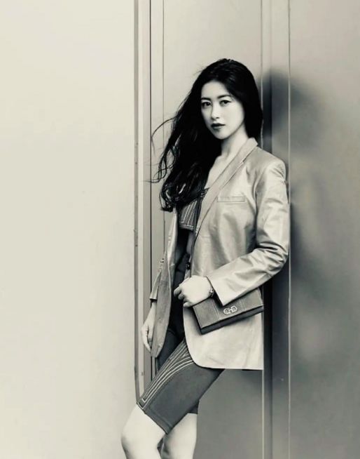 整容换头成全球最美，她终于火到艳压女主了？（组图） - 30