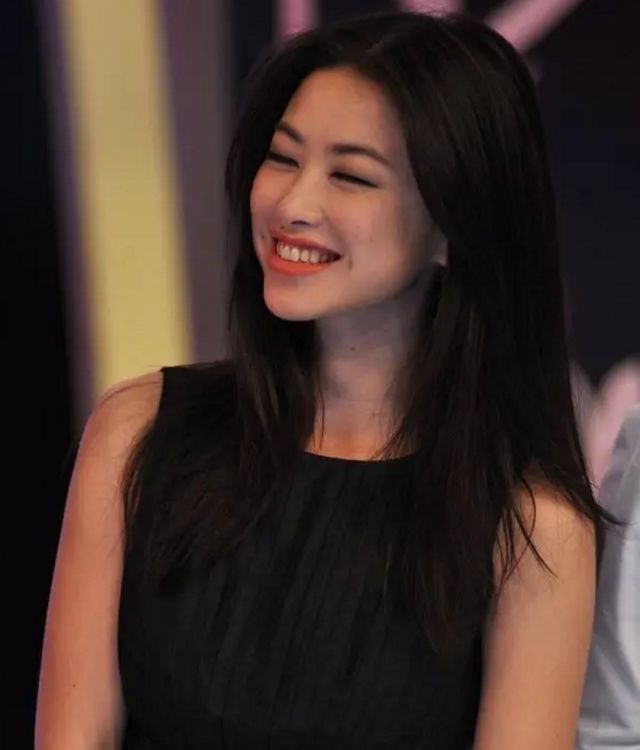 整容换头成全球最美，她终于火到艳压女主了？（组图） - 26