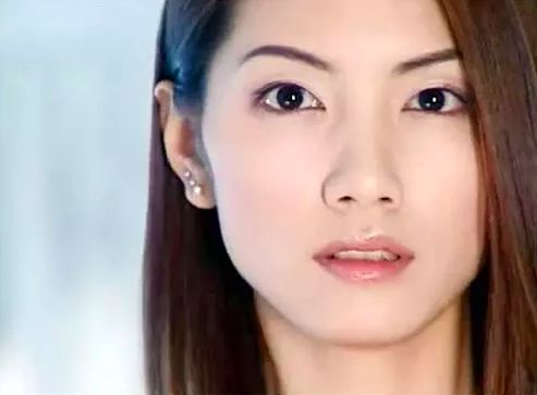 车震当红男星，17年疯狂劈腿14人，她把一手好牌打得稀巴烂！（组图） - 17