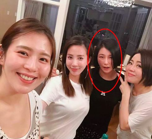 车震当红男星，17年疯狂劈腿14人，她把一手好牌打得稀巴烂！（组图） - 49