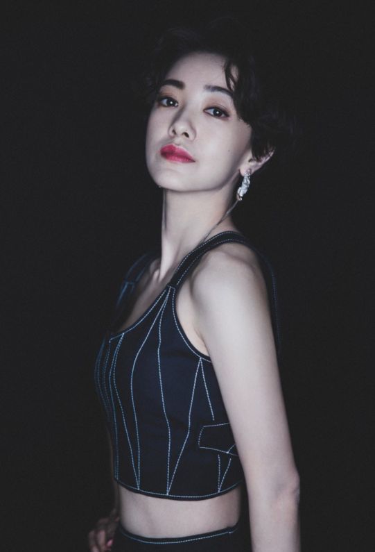 最紅時下嫁「殺妻」家暴男，她付出的代價太大了！ 戲劇 第5張