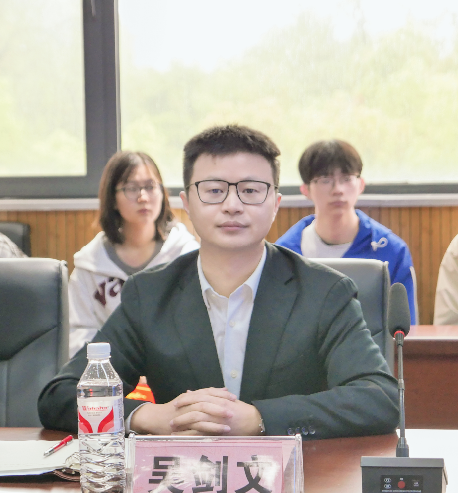爱心涌动!“高协公益基金”携手5家高新技术企业走进湖北工业大学