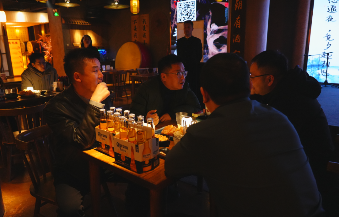 以欢笑融情，以共舞聚力 | 直击黄鹤之星独一无二的年终盛典