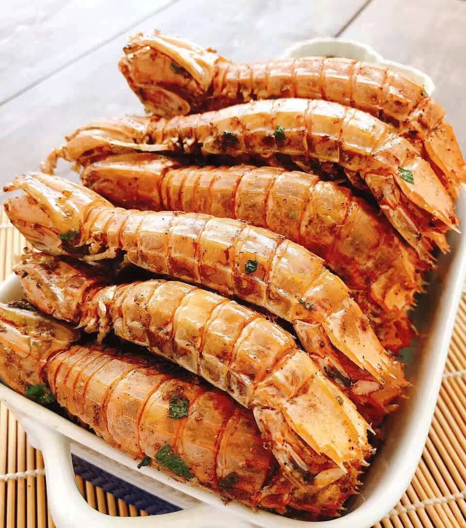 椒盐濑尿虾是海鲜美食类的最强钉子户