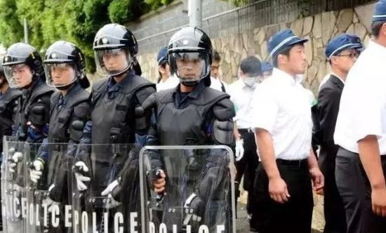 曾经年赚800亿 如今偷瓜偷大米 日本百年黑帮山口组恐怕不行了 躺倒鸭微信公众号文章