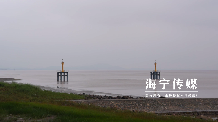 時尚報紙服裝秀（時尚報紙設計）