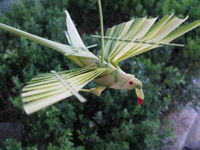 北京户外亲子活动非遗课堂草编艺术非遗大师手把手教你做草编把树叶当