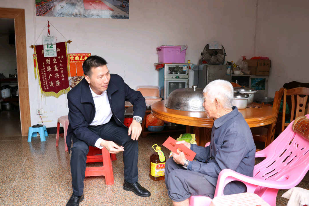 阳西县领导开展春节走访慰问活动
