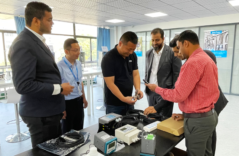 һӭͻݰٽͬ̽ˮʲԪչ