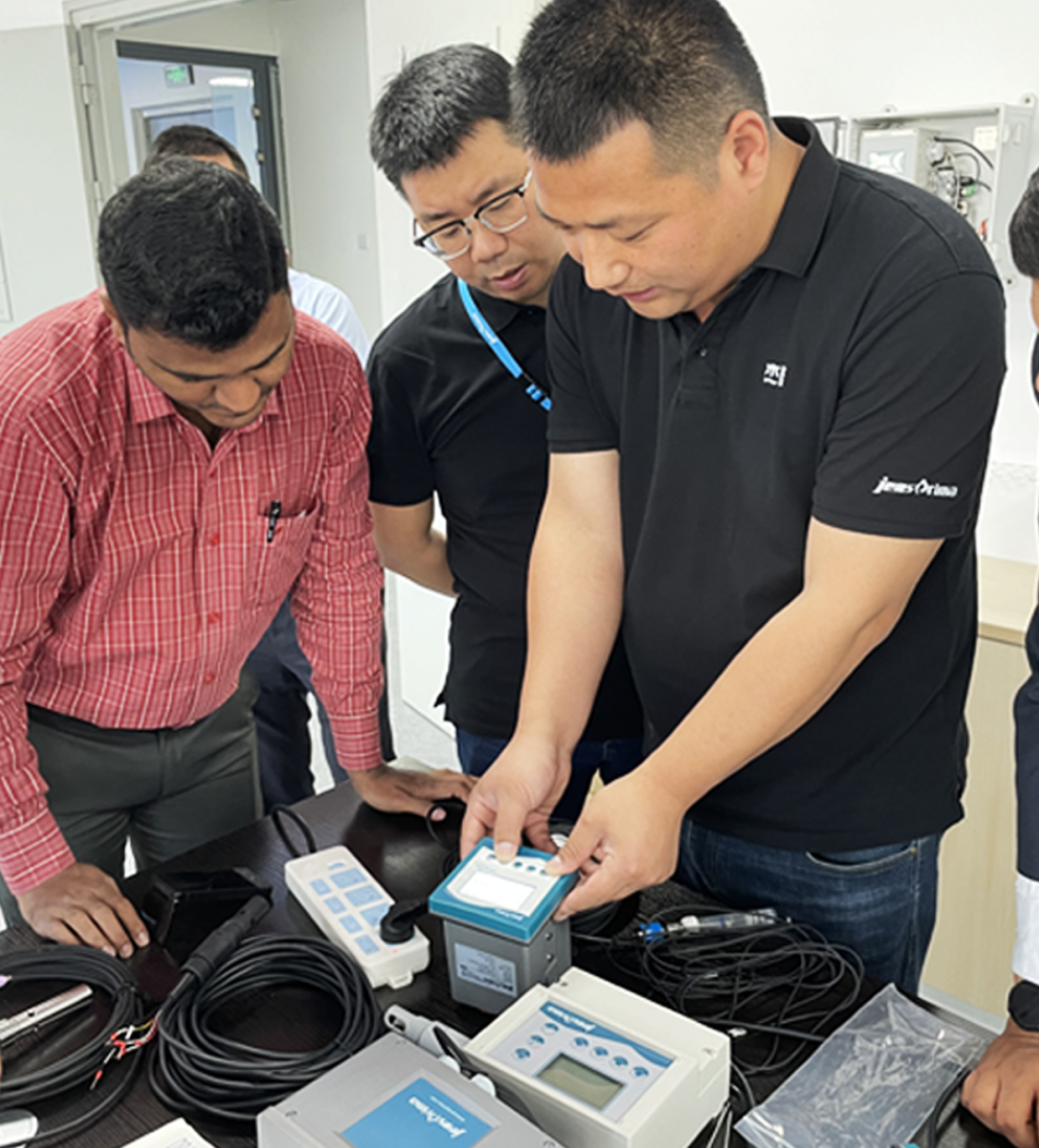 һӭͻݰٽͬ̽ˮʲԪչ