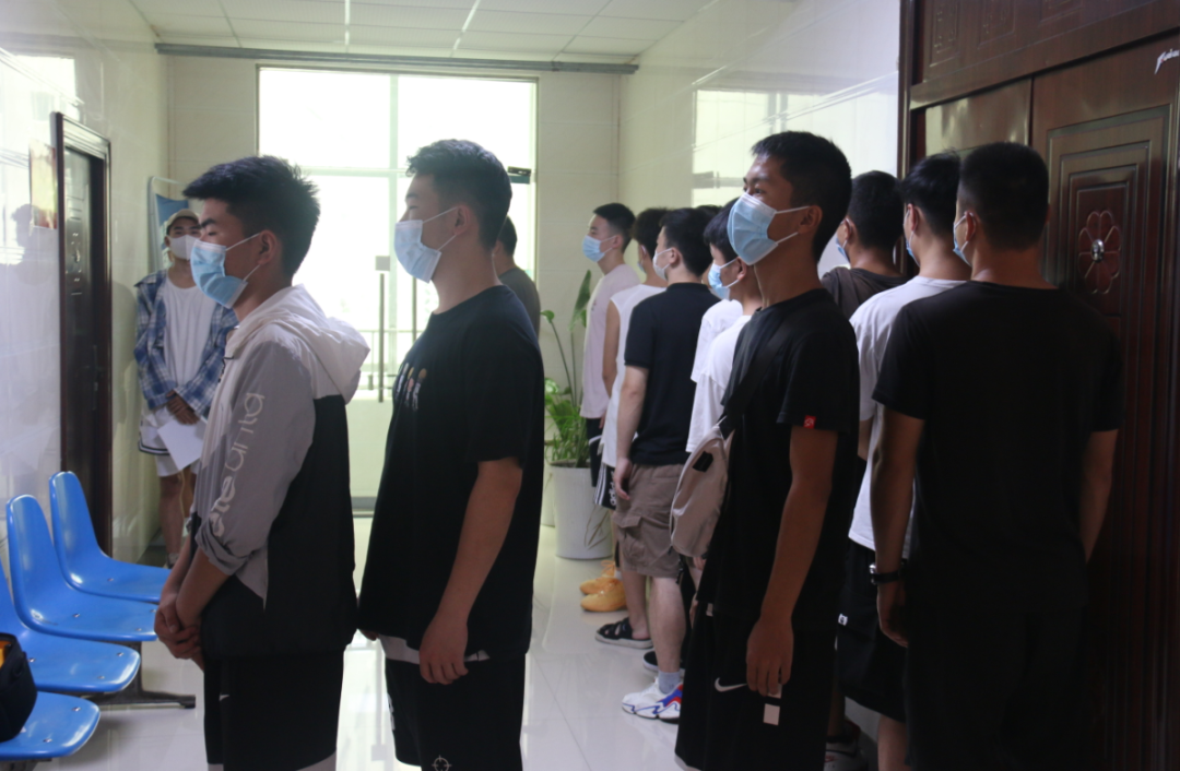 中旗心电图怎么征兵工作正在进行中…_https://www.jmylbn.com_新闻资讯_第185张