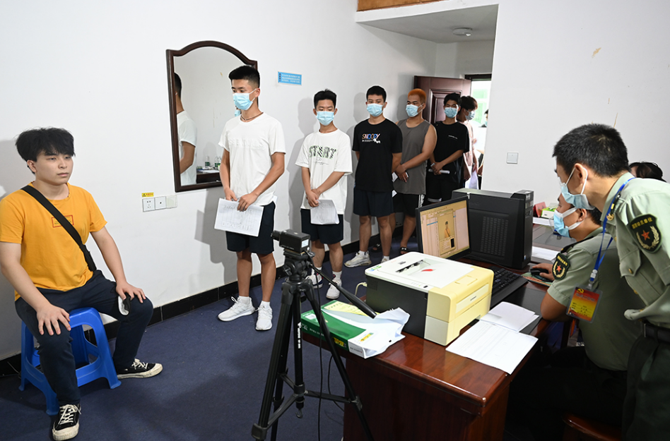 中旗心电图怎么征兵工作正在进行中…_https://www.jmylbn.com_新闻资讯_第87张