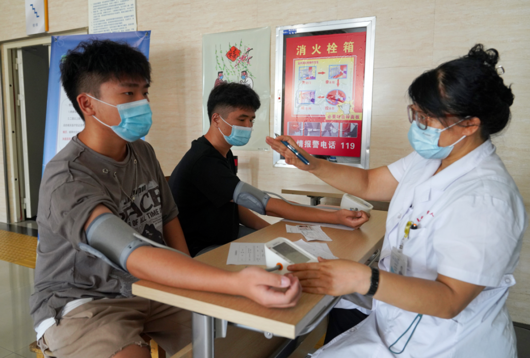 中旗心电图怎么征兵工作正在进行中…_https://www.jmylbn.com_新闻资讯_第13张