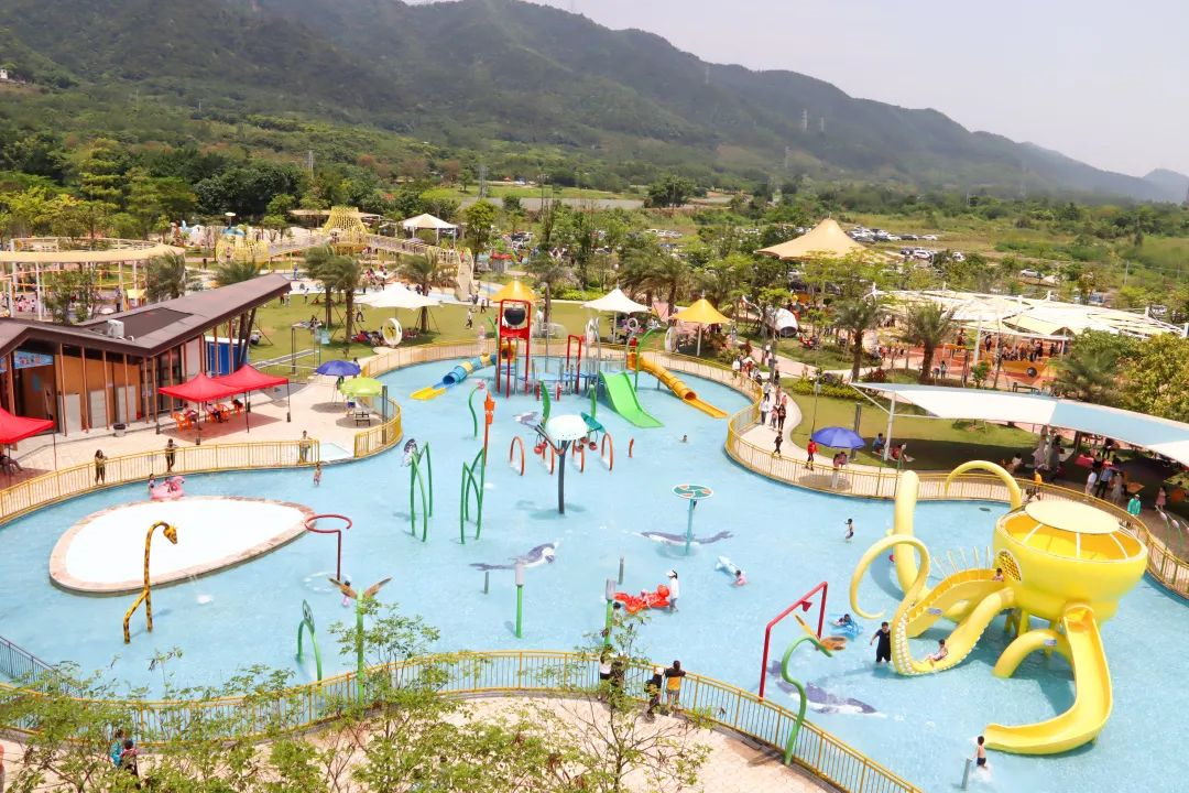 近日,这里的水上乐园也试运营啦!