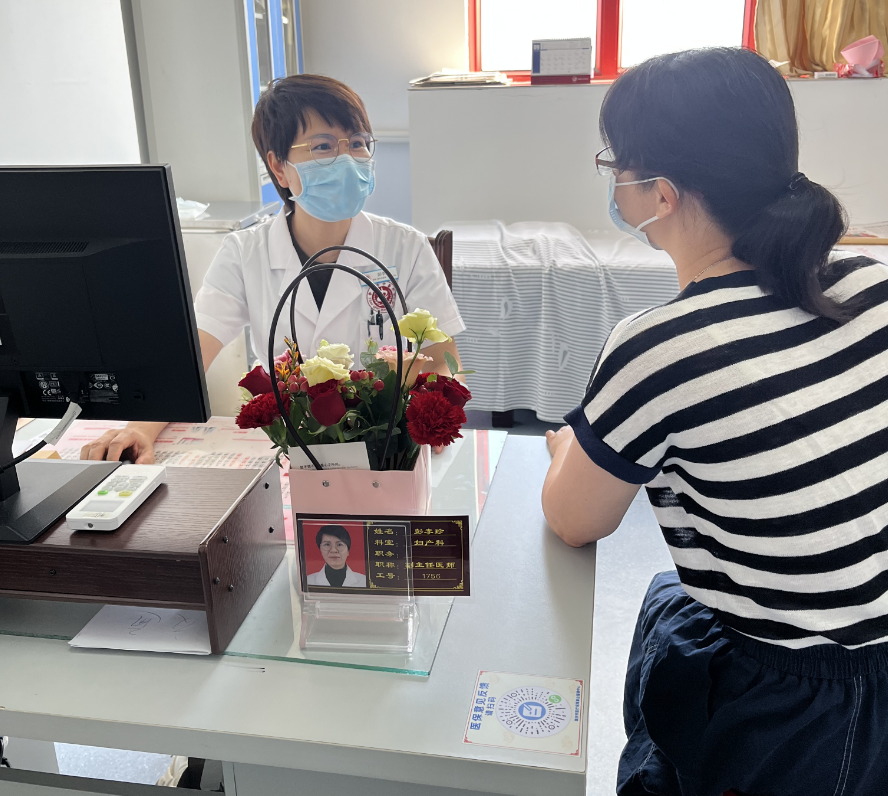 医院床位灯怎么关夜诊+1！市中医院妇科为女性健康“留灯”_https://www.jmylbn.com_新闻资讯_第7张